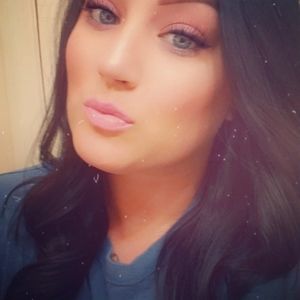 Meet your Posher, Abbey